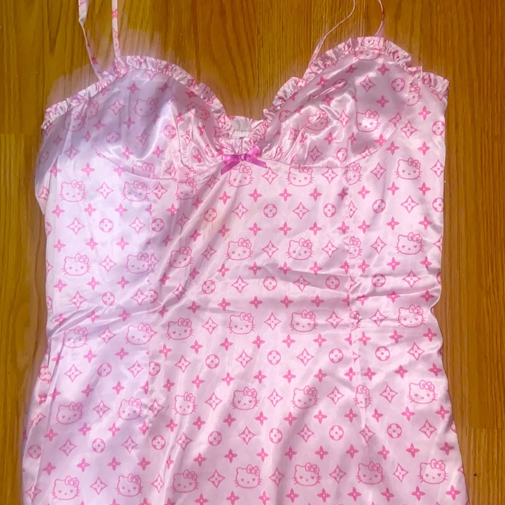 Ouchhh Hello kitty silk pjs